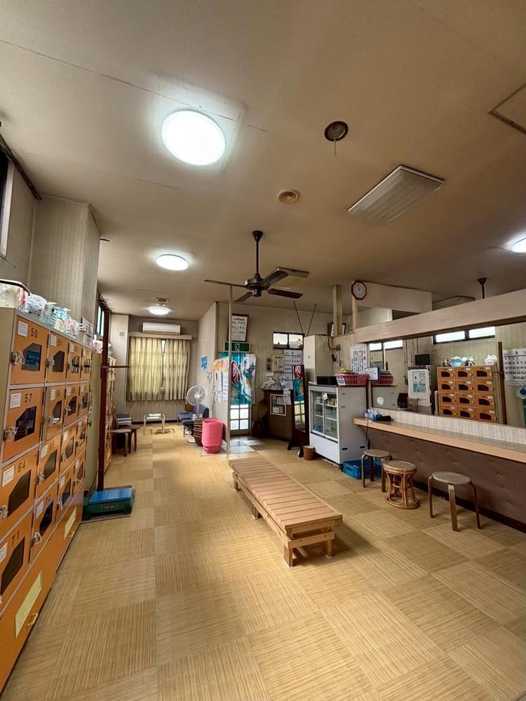 番台と脱衣所